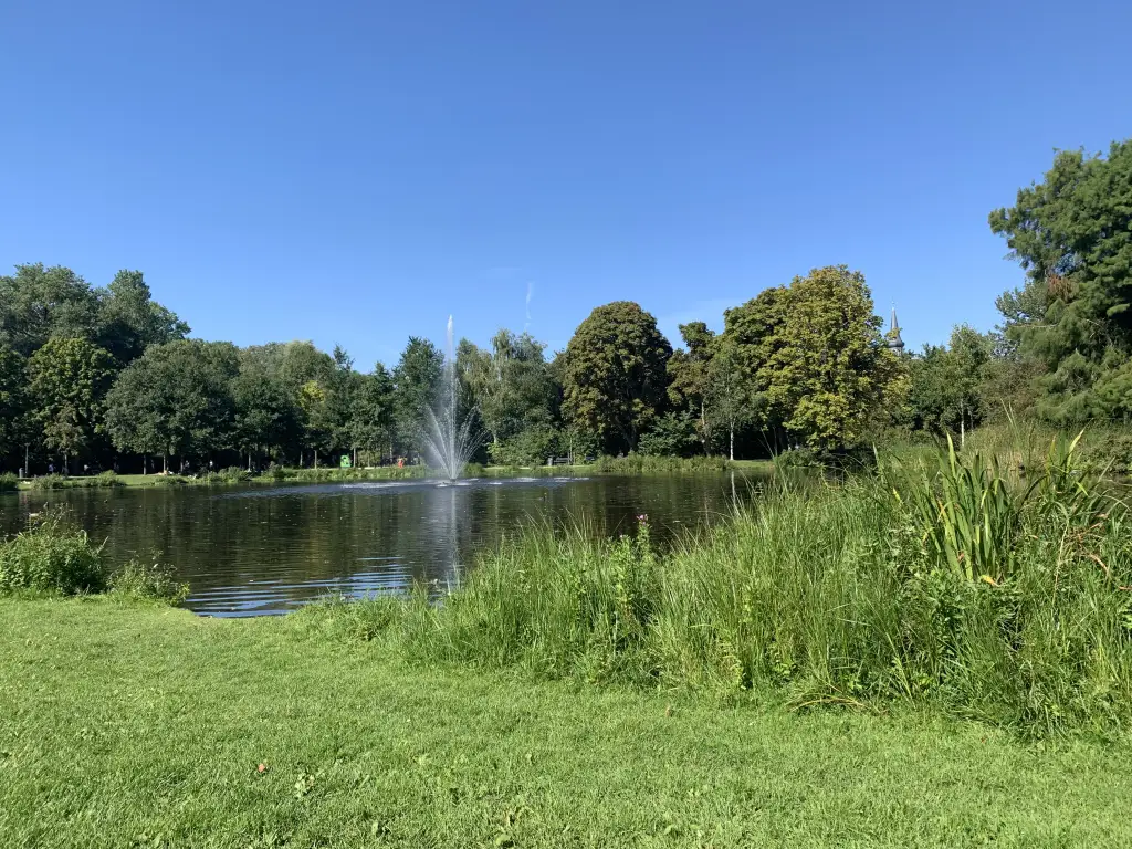 Cycling Lessons in Amsterdam 1 Beautiful Vondelpark